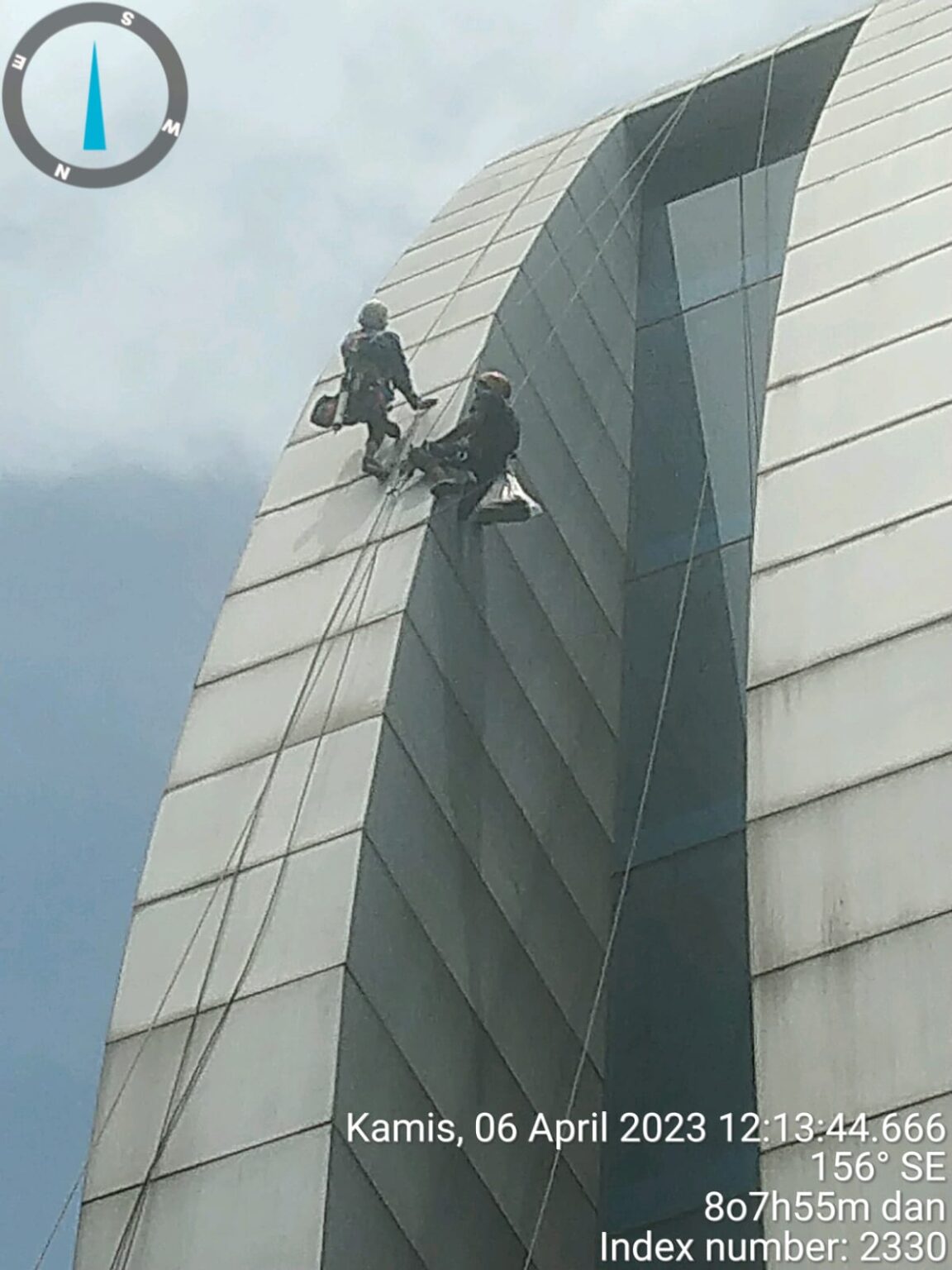 Perawatan Fasad Kantor