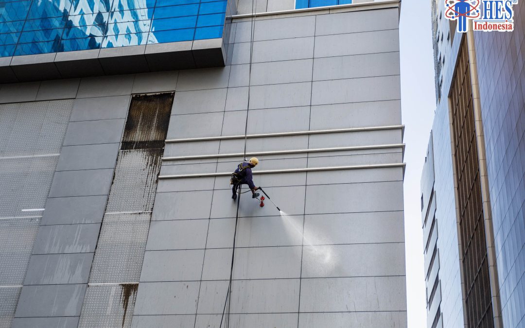 Perawatan Fasad Gedung Kantor
